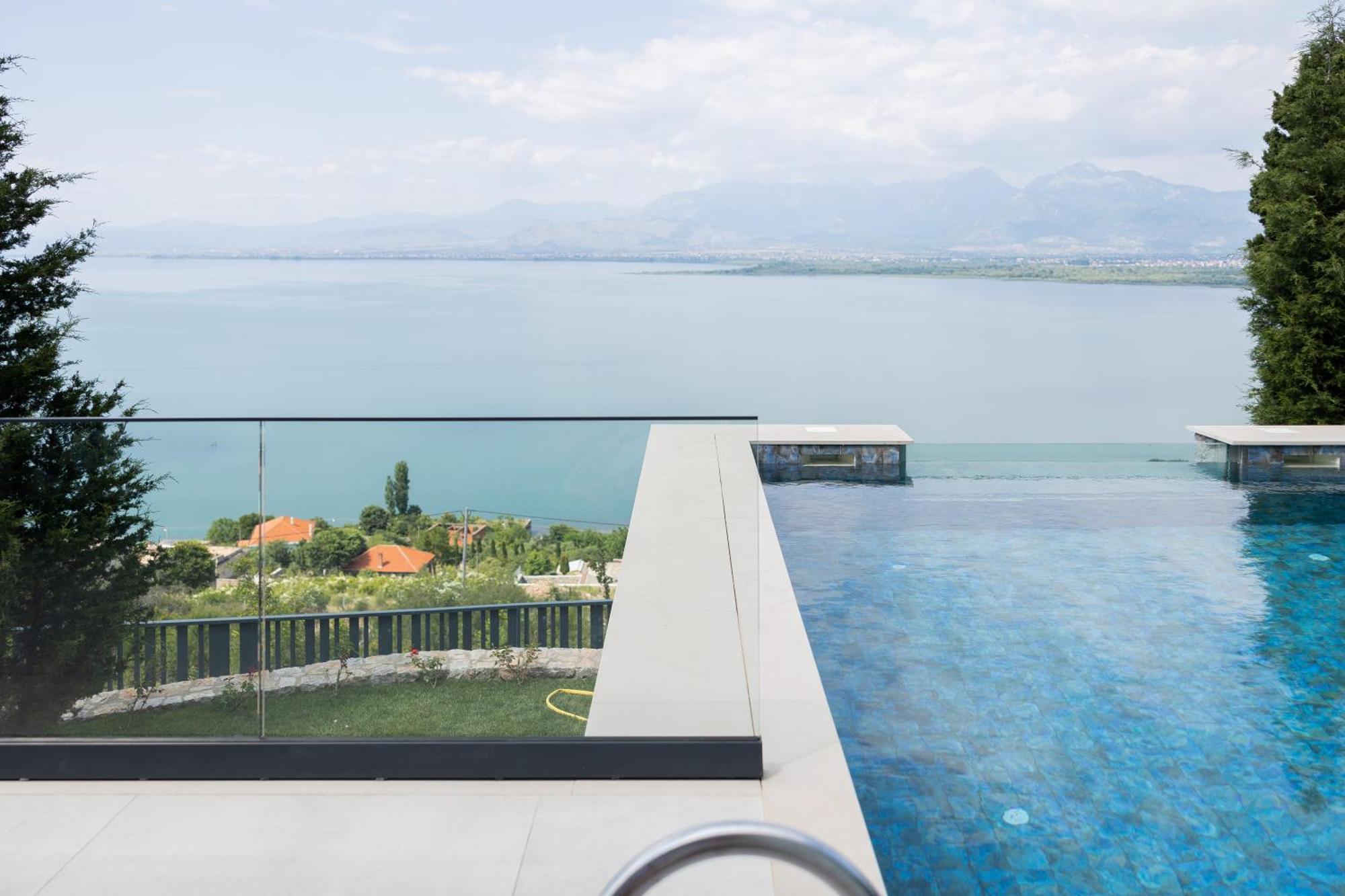 The Luxury Villa Shirokë Exterior foto